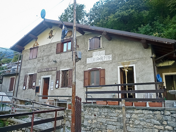 Il rifugio Osteria Alpina di Codera (foto F.Concolino)