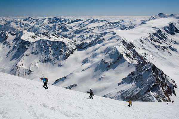Sci alpinisti verso il Gran Zebrù (foto R. Ganassa)