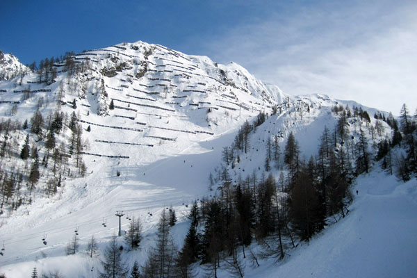 La seggiovia che porta sulle piste da sci(foto F. Vaninetti)